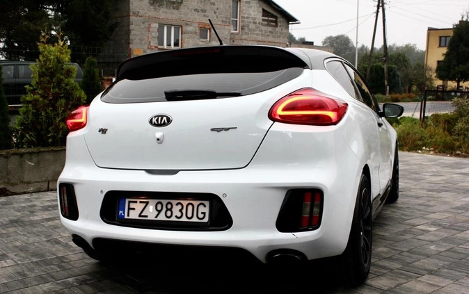 Kia Ceed cena 30000 przebieg: 120000, rok produkcji 2013 z Szprotawa małe 121